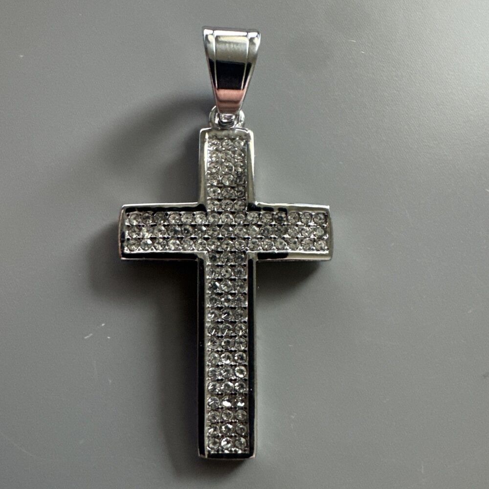 Cross Pendant Cubic Zirconia Iced Out 24” Chain ￼ Catholic Religious Hip Hop
